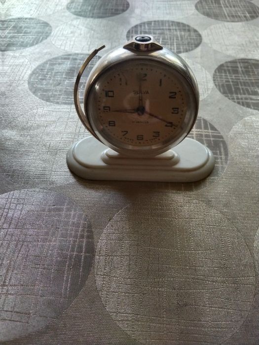 Будильник советский земной шар