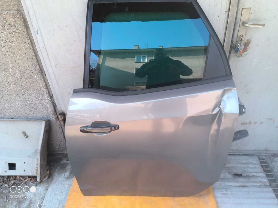 задна лява ударена врата за опел мерива