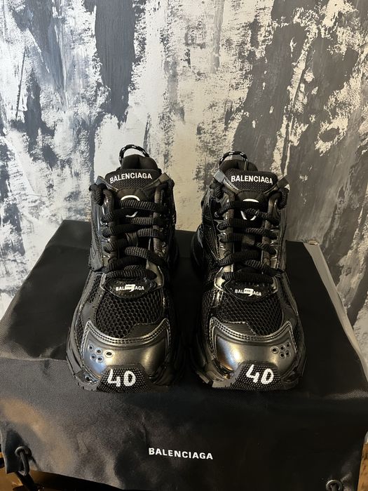 Balenciaga runners 40 NOI