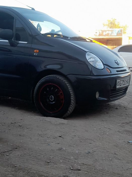 Matiz baqlajon rang