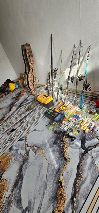 Продам инструменты, колонки все для рыбалки