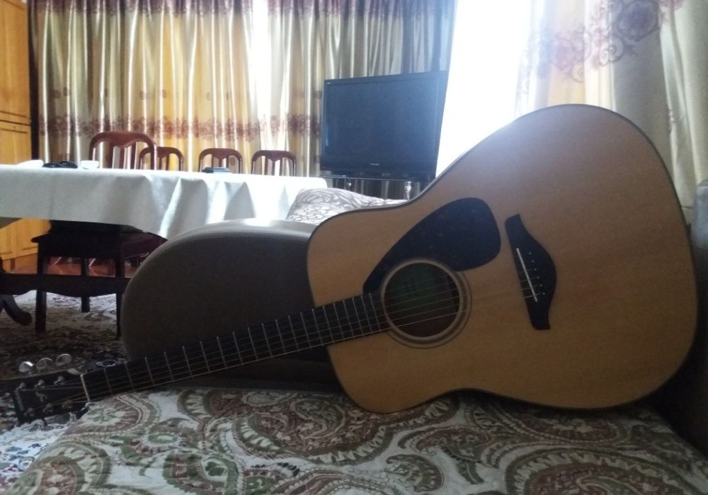Гитара Yamaha FG800M