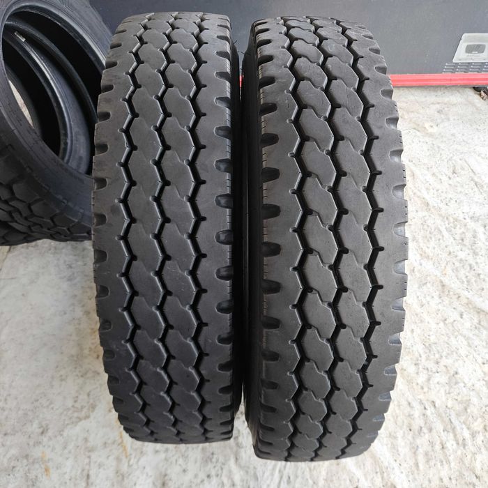 2 тежкотоварни гуми универсална шарка 10R22.5 Bridgestone M840 144/142K M+S 14PR