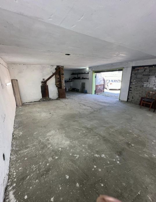 Продам большей гараж