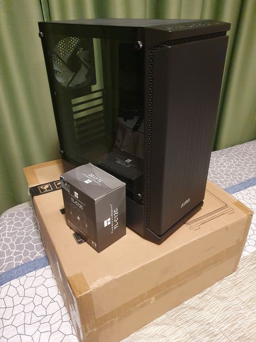 Carcasa PC Aura GC8 ARGB Mid-Tower