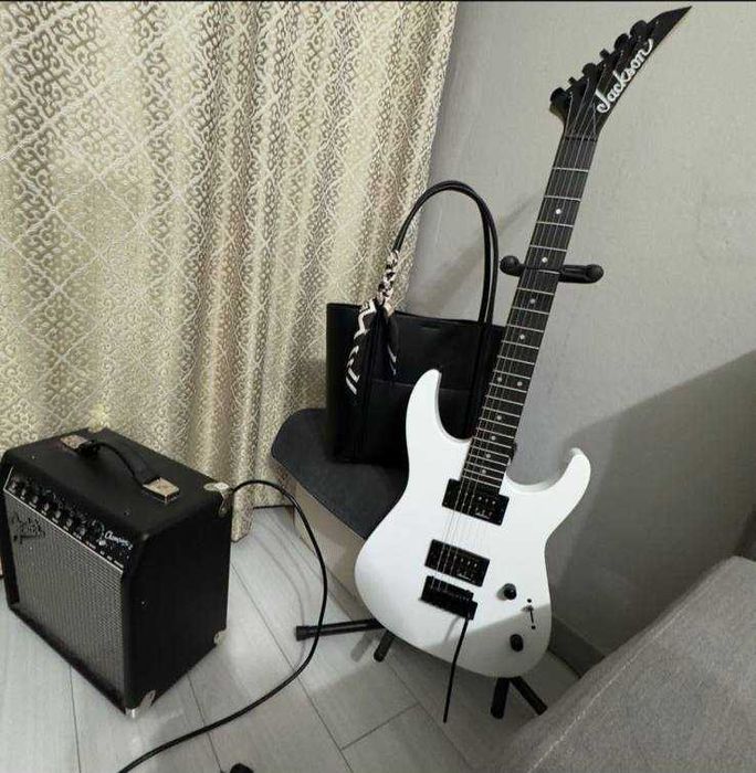 Электрогитара Jackson JS11 Snow White