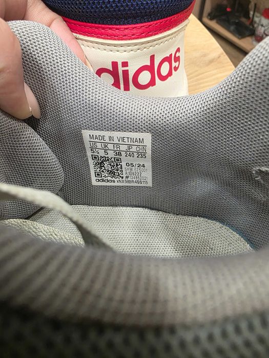 Маратонки adidas 2 чифта обща цена