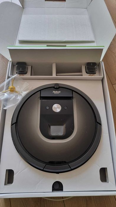 Автоматичен робот за почистване Roomba 980