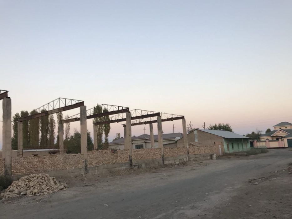 Курылысы питпеген имарат сатылады бизнес ислеуге арналган 12 суток жер