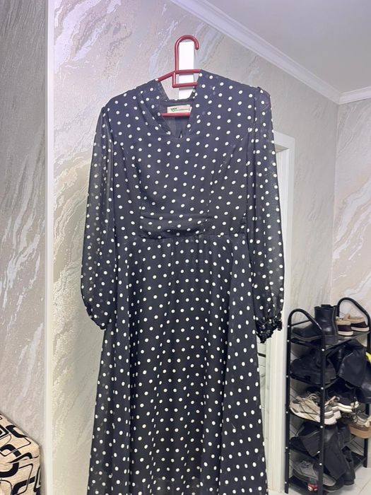 Продам платье в горошек
Описание: