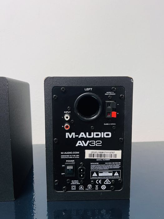 Monitoare boxe birou