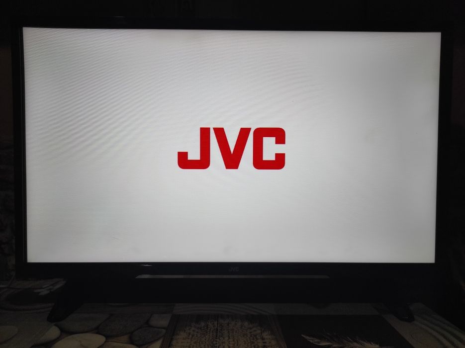 Smart tv JVC 81 cm