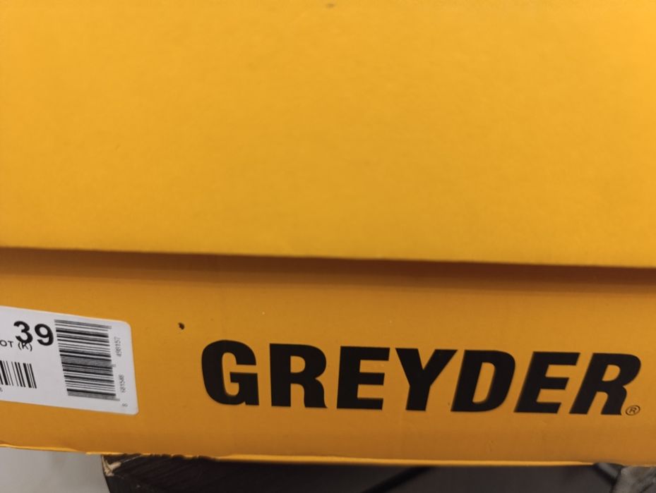 Ботинки женские продаю