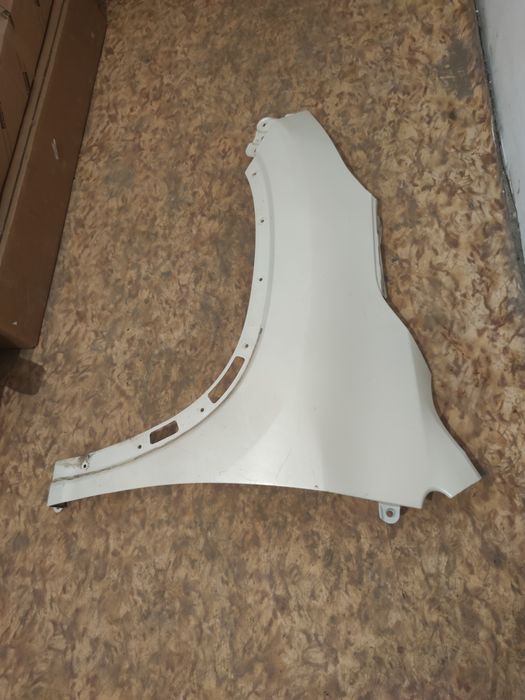 Крыло переднее правое для Хендай Акцент..