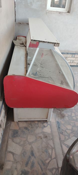 Ветрина холодильник