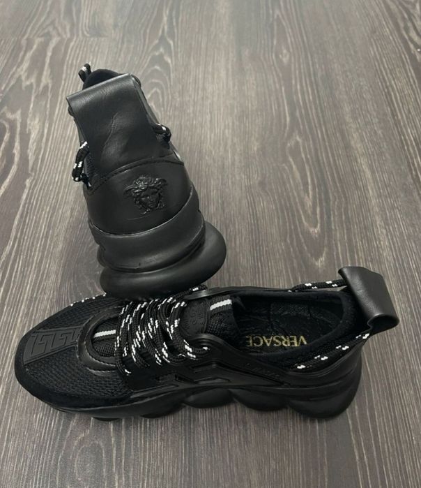 STOC LIMITATI!! Adidasi / Sneakers Versace Chain Reaction Negru Marimi 36-44 Unisex