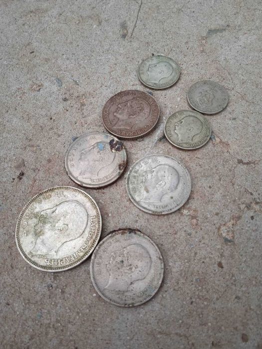 Стари български монети