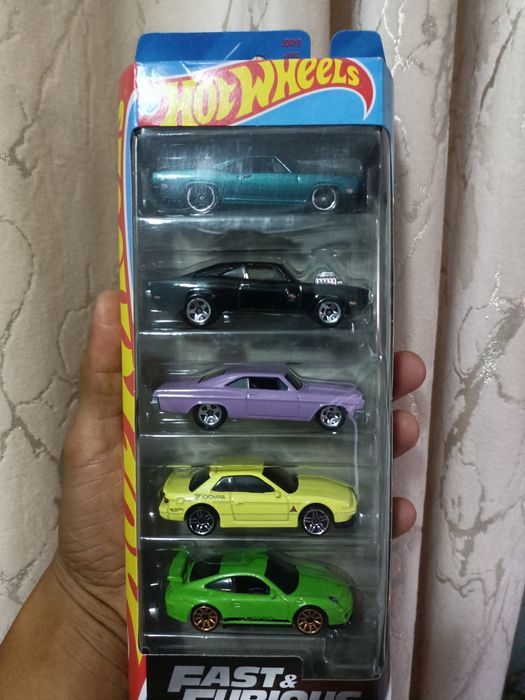 Продам hot wheels хот вилс хотвилс запак