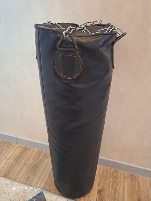 Груша для бокса , тренировка гир