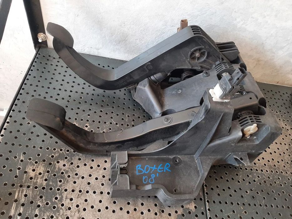 Ansamblu pedalier peugeot boxer 2008 3802501017