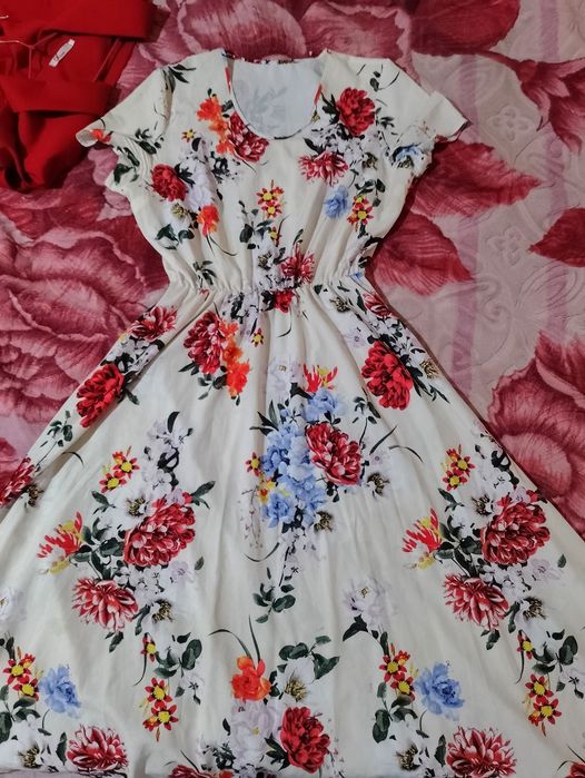 Платье с костюмом