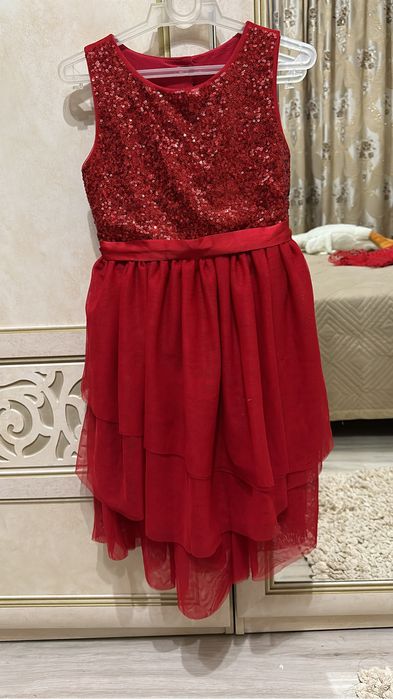 Продам платье для девочек