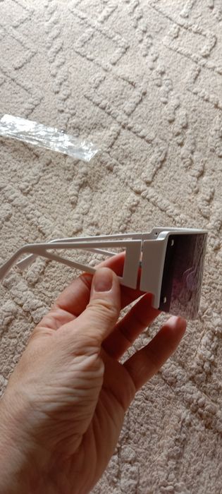 Очки солнцезащитные