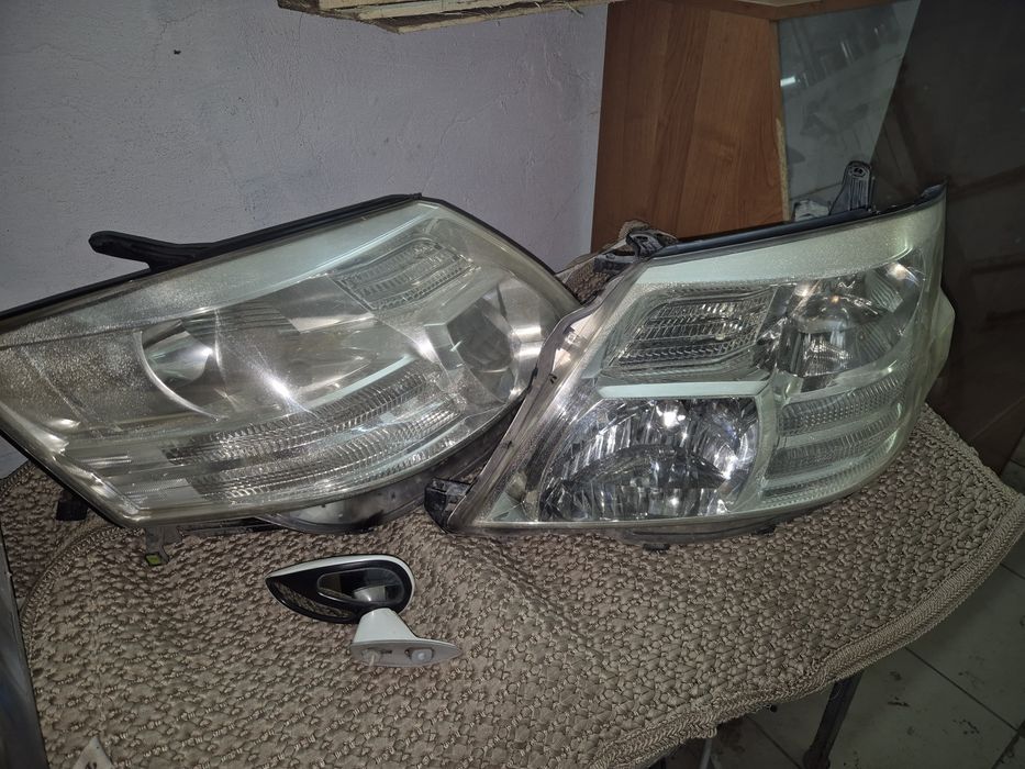 Продам фары на альфард