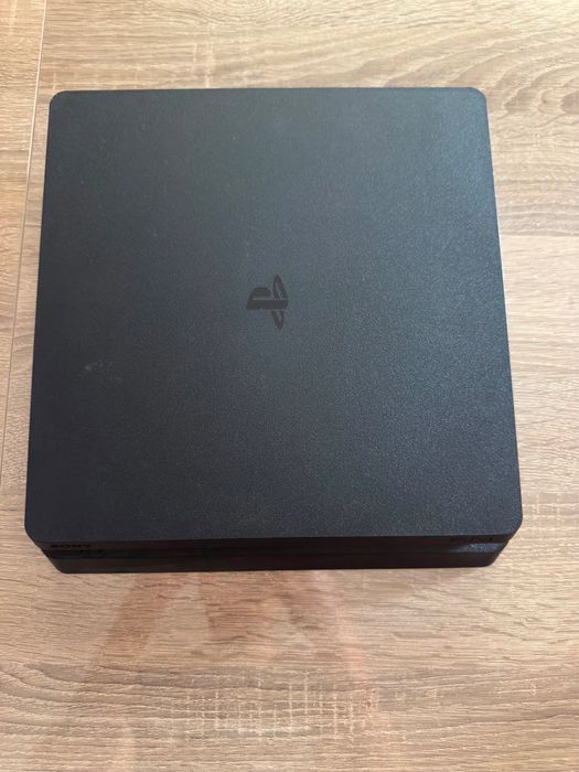 PS4 Slim 500GB – Топ състояние!