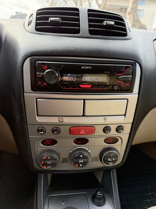 Alfa Romeo 147 1.9 Jtd, 2006г. Климатроник зимни гуми Всичко платено