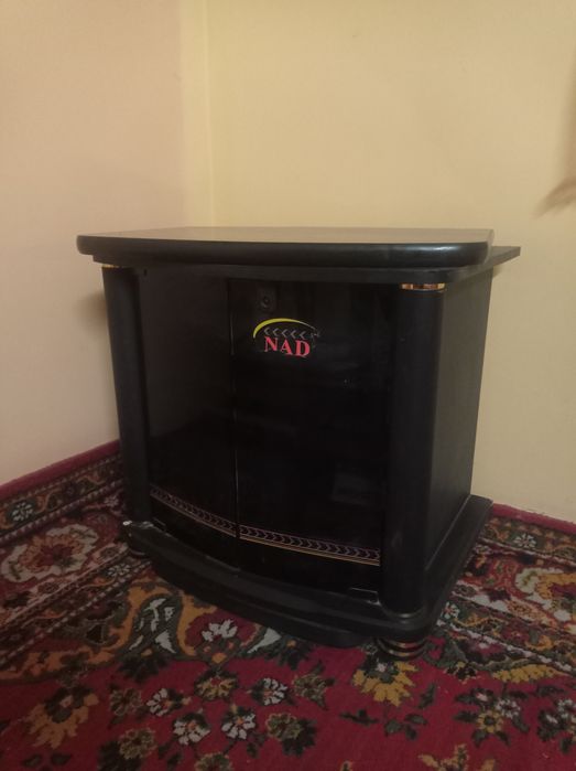 Диван ва телевизор потставка