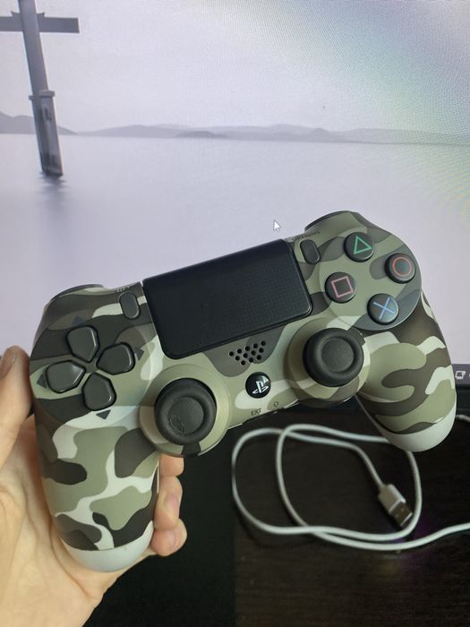 Продам джойстик пс4