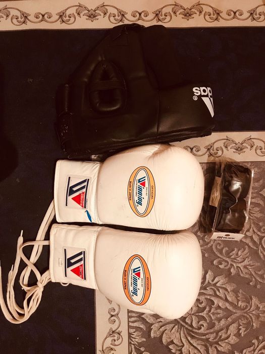 Перчатка шлем бинт сатылады качественный Перчатка сасымайды вообще