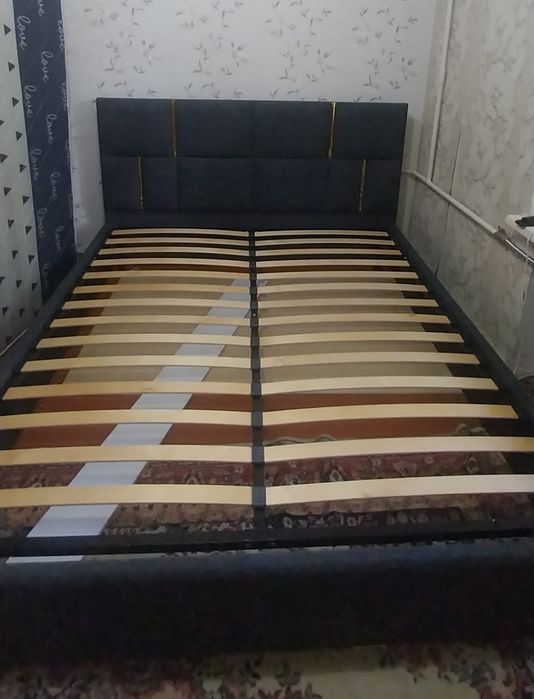 Продам кровать двуспальная 180x200