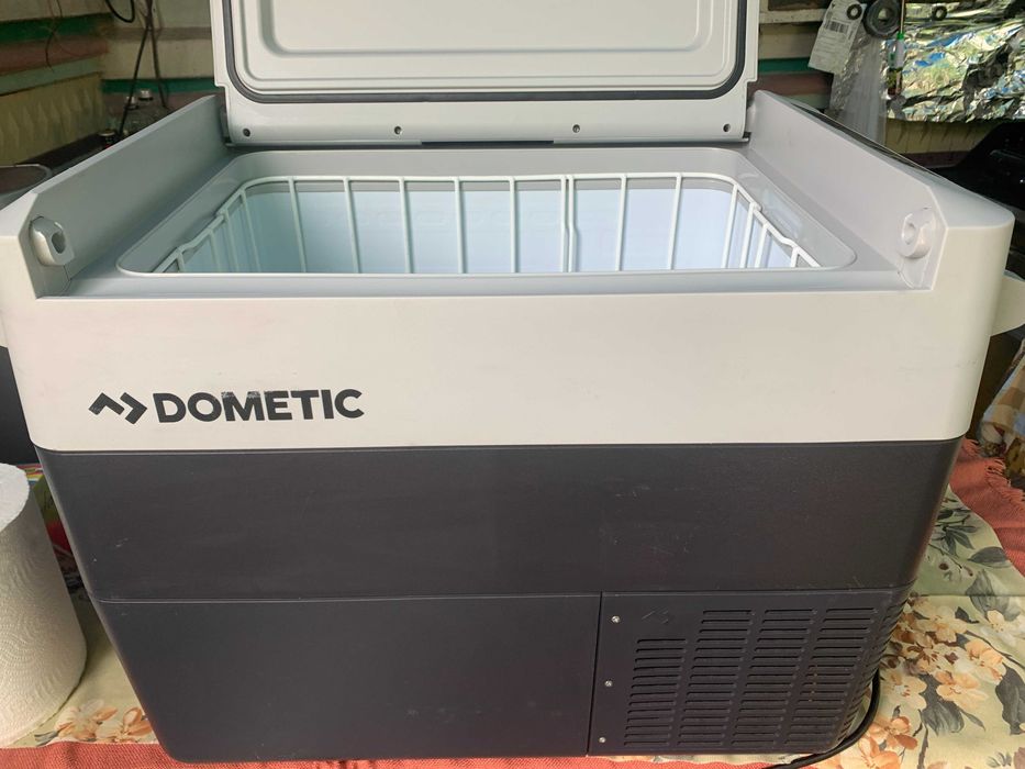 Vand frigider auto 12v/24v/220v