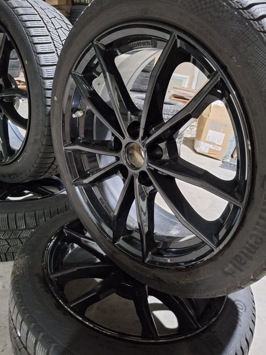 4 Jante negre lucios de BMW,Mercedes. Audi  etc 225 45 r18 Continent