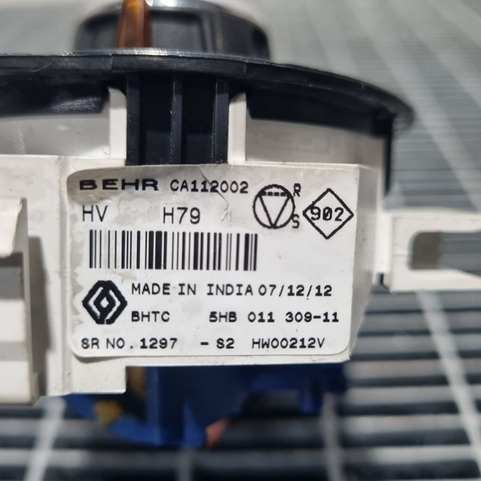 Panou Comanda AC Clima Dacia Duster - (1511) CA