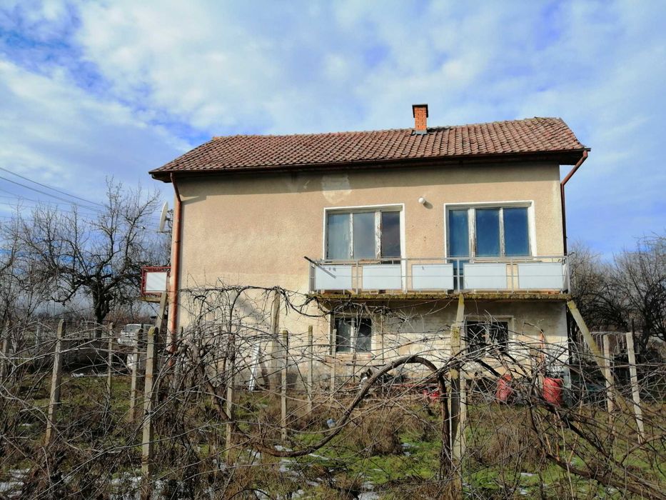Продавам къща в с.сталийска махала област Монтана