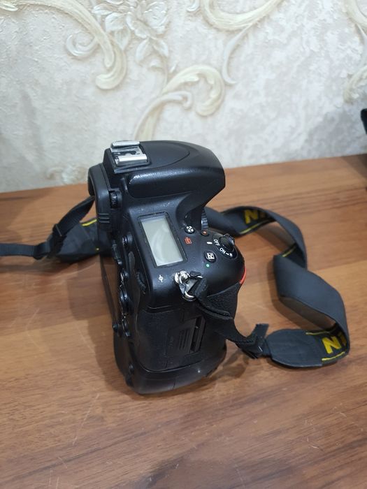 Продам Nikon D750 body