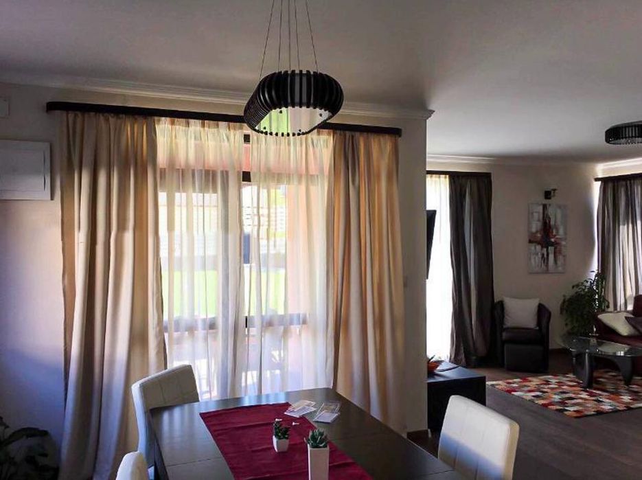 Дава се под наем Къща в с. Белащица, Област Пловдив - 170 кв.м за 950 € - Снимка #2