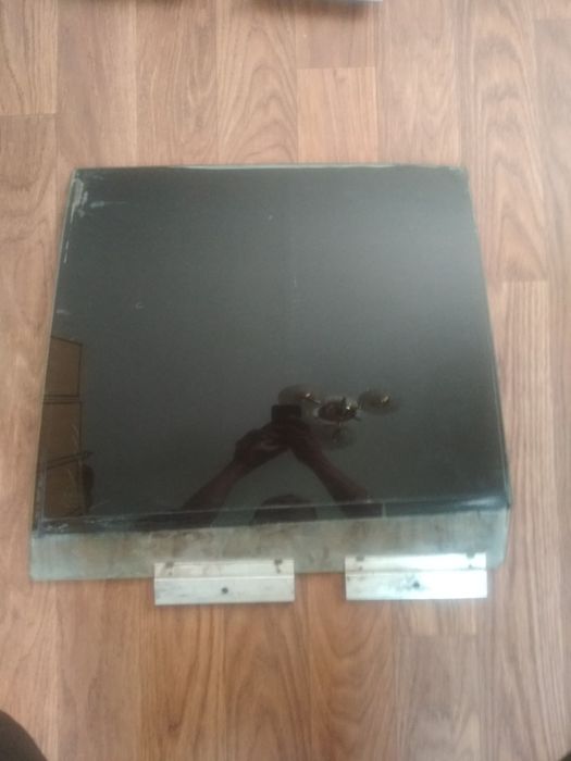 Продам стекло БМВ е34