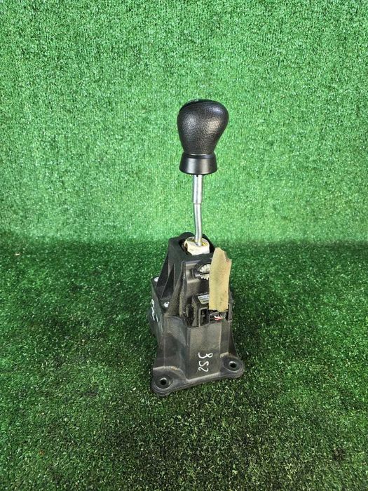 Рычаг кулисы салона акпп Мазда 2