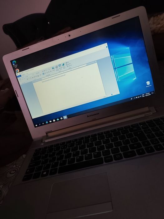 Vând laptop Lenovo z51
