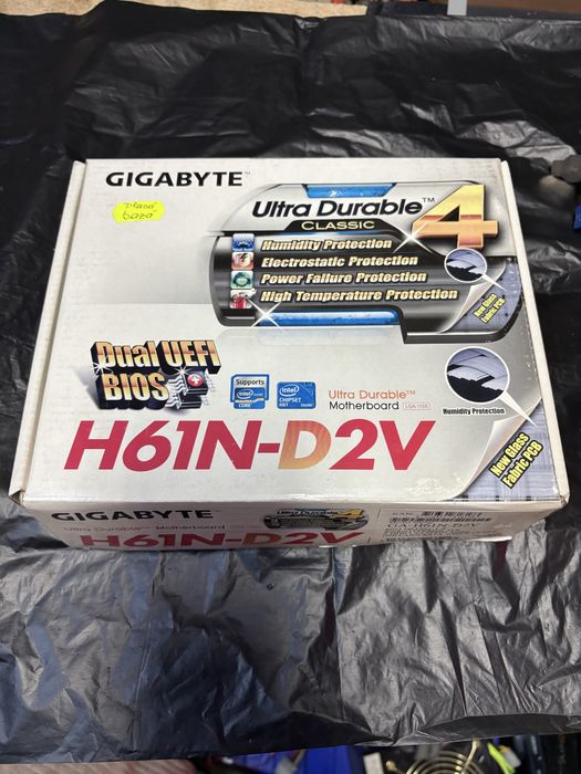 Placa de bază Gigabyte GA-H61N-D2V