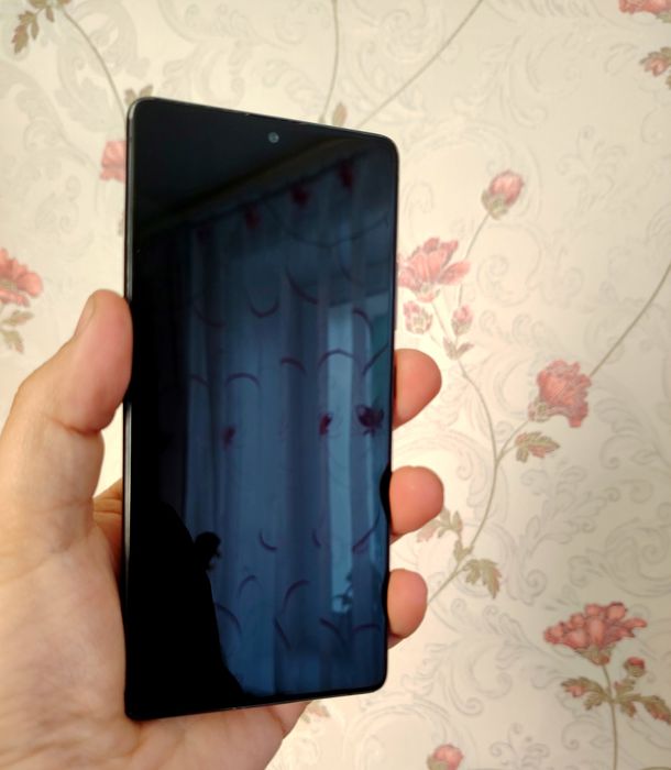 Продам Самсунг S10 LITE