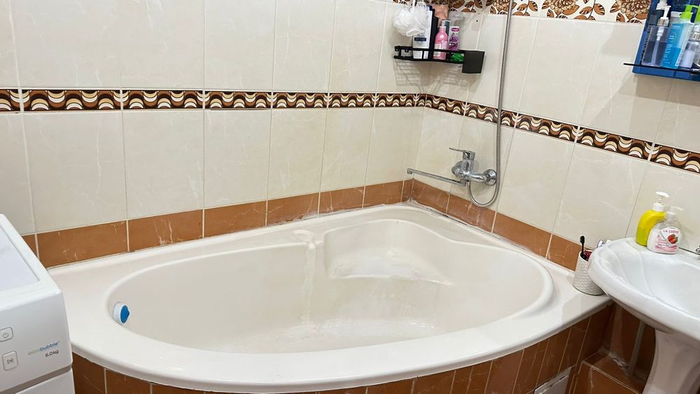 Ванна раковина унитаз