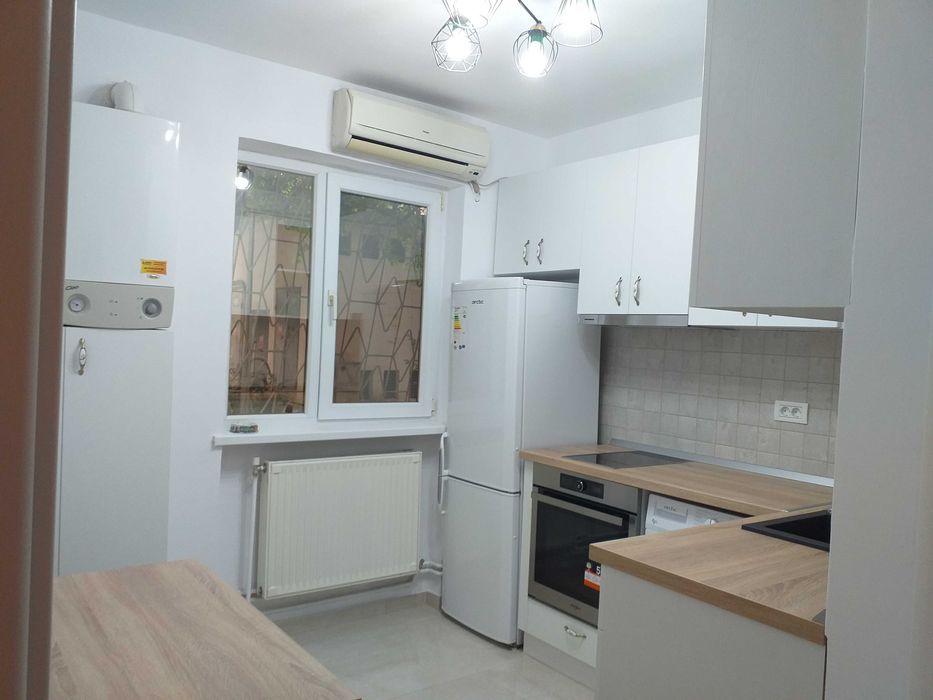 Garsoniera de inchiriat metrou Dristor