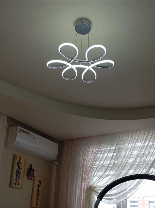 Луксозен лед / LED полилей с дистанционно