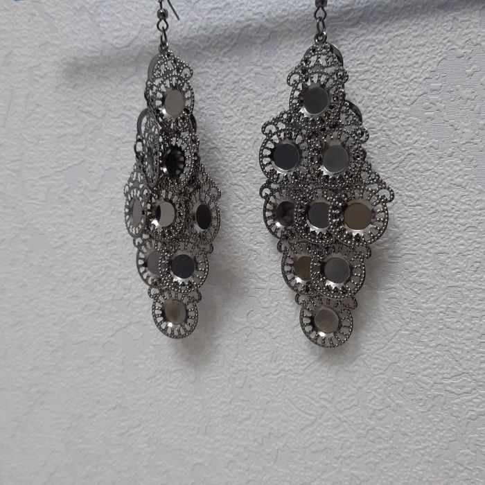 СРОЧНО! Продаю сережки бижутерия