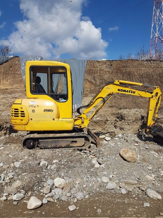 De inchiriat mini escavator 2,7 t de vânzare.